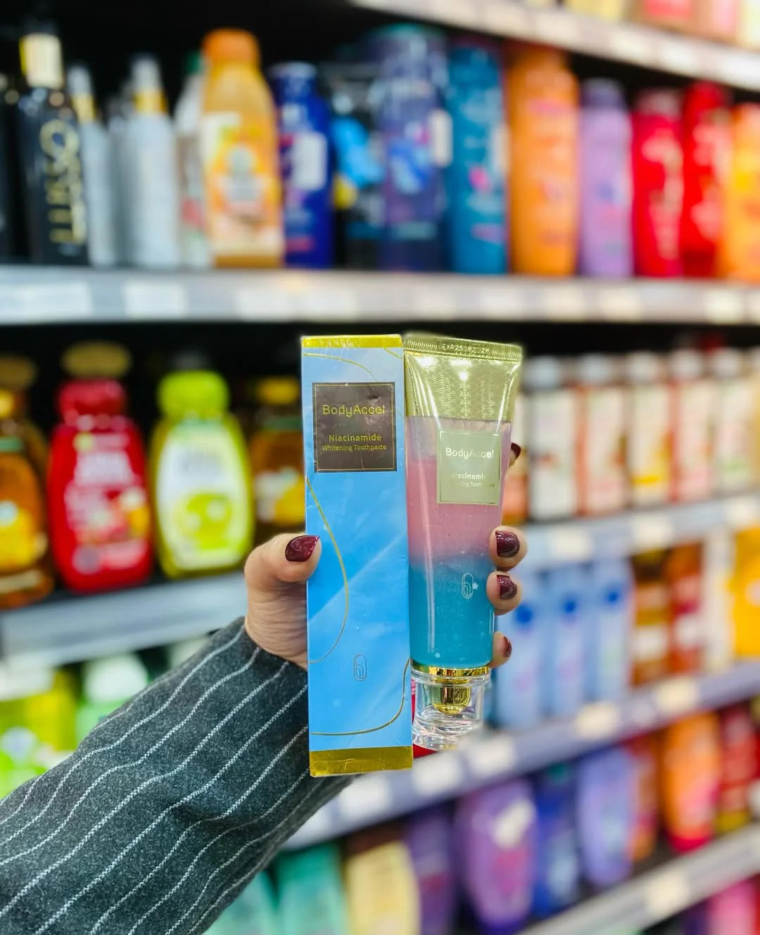 Body Accel blanchir les dents en quelque temps avec douceur
